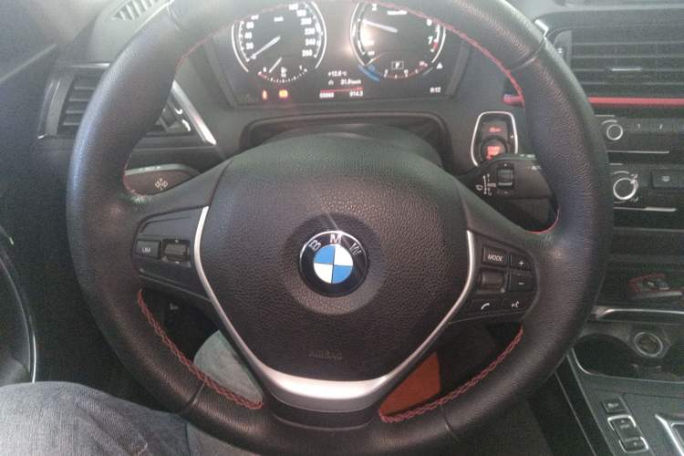 Used BMW 2 Series (Import) 2018 220i Sport Design Package
