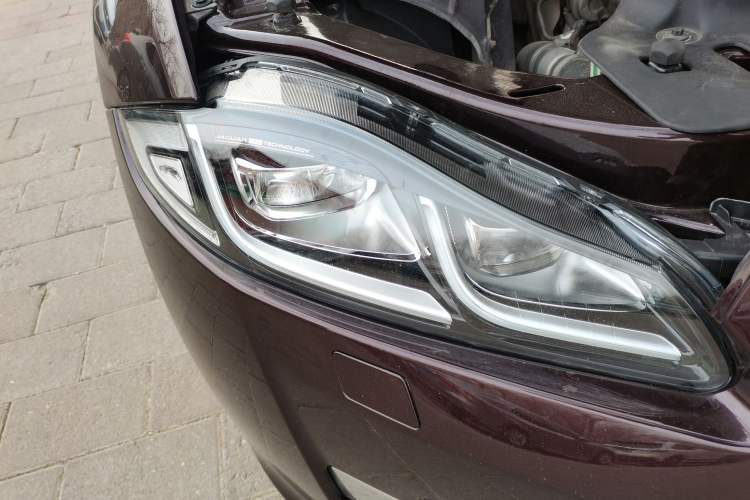 Used Jaguar XJ 2016 XJL 2.0T Two-Wheel-Drive Elegant Business Edition
