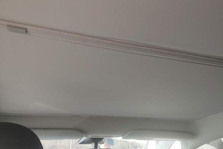 Used Tesla Model Y 2023 Rear-Wheel-Drive Version
