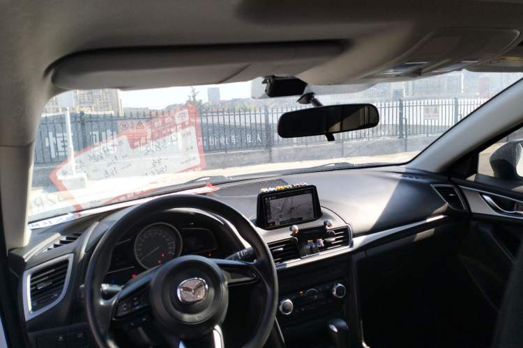 Used Mazda 3 Axela 2017 Hatchback 1.5L Automatic Luxury Model Emission Standard China V Headliner