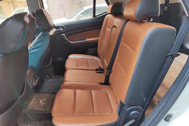 Used CHANGAN OSHAN CX70 2016 1.6L Manual Elite Model