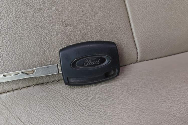 Used Ford Focus 2013 Hatchback Classic 1.8L Manual Fashion Edition
