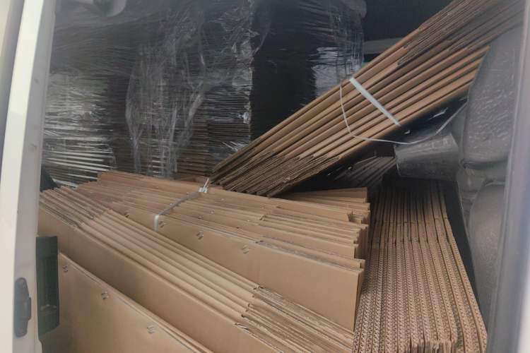 Used JMC Transit 2017 2.8T Commercial Version Short Wheelbase Mid-Roof 6/7/8-Seater JX493 Left Rear Seat