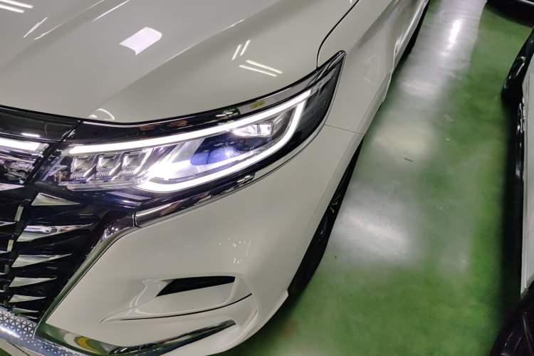 Used Roewe iMAX8 New Energy 2025 1.5T DMH Lu Zun Deluxe Edition Left Front Headlight