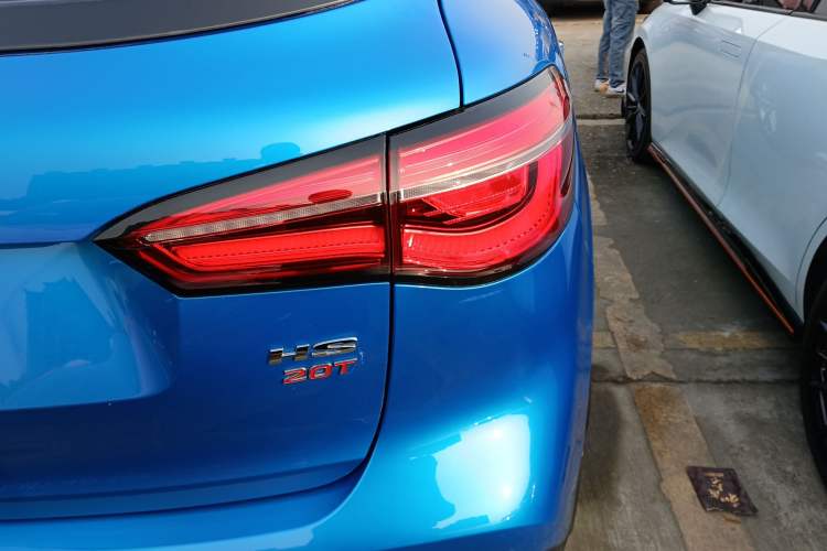 Used MG HS 2018 20T Automatic Two-Wheel Drive Hormone Passion Edition China V Standard