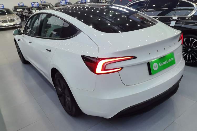 Used Tesla Model 3 2023 Long-Range All-Wheel-Drive Version