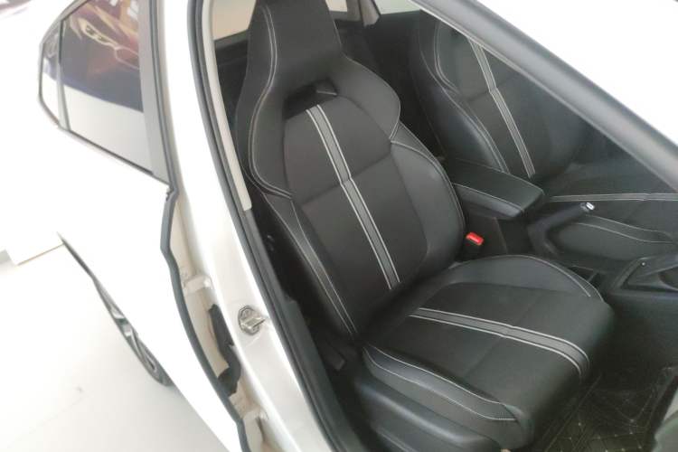 Used Skoda Kamiq 2020 GT 1.5L Automatic Comfort Edition China VI Standard Right Front Seat