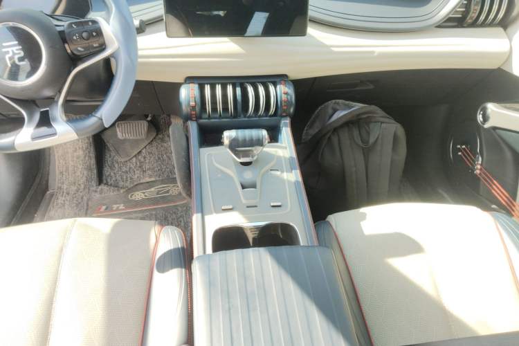 Used BYD Yuan PLUS 2022 510 km Luxury Version Gear Lever