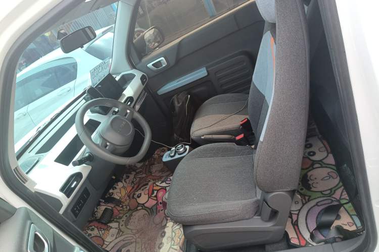 Used Geely Galaxy Panda 2024 Facelifted Panda Mini 200km Dragon Edition
