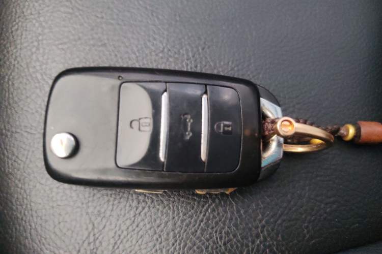 Used CHANGAN CS35 2016 1.6L Automatic Luxury Model China IV Standard Interior 1