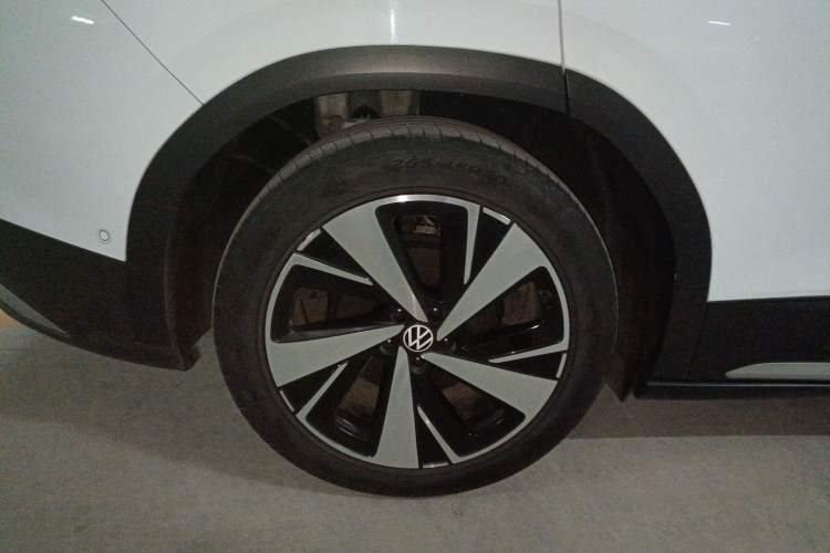 Used Volkswagen ID.6 X 2023 Ultra-Intelligent Long-Range Version
