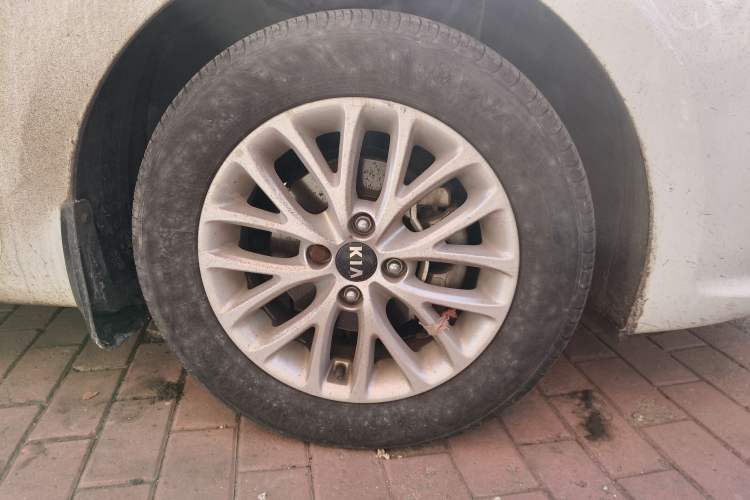 Used Kia K2 2017 Sedan 1.4L Manual Transmission 15th Anniversary Special Edition GLS
