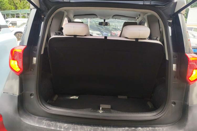 Used Chery QQ Little Ant 2021 150 000 Yuan "Ant Fan" Edition New Ant Xuan Version Lithium-NMC Battery Trunk