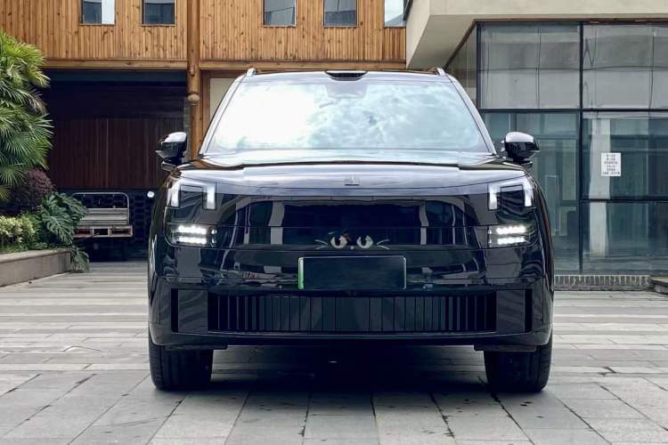 Used Lynk & Co 900 2025 1.5T Ultra Front