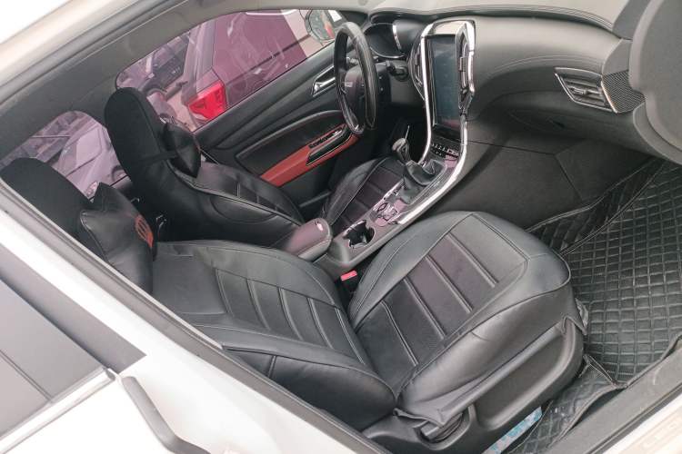 Used Leopaard CS9 2017 1.5L Manual Comfort Model
