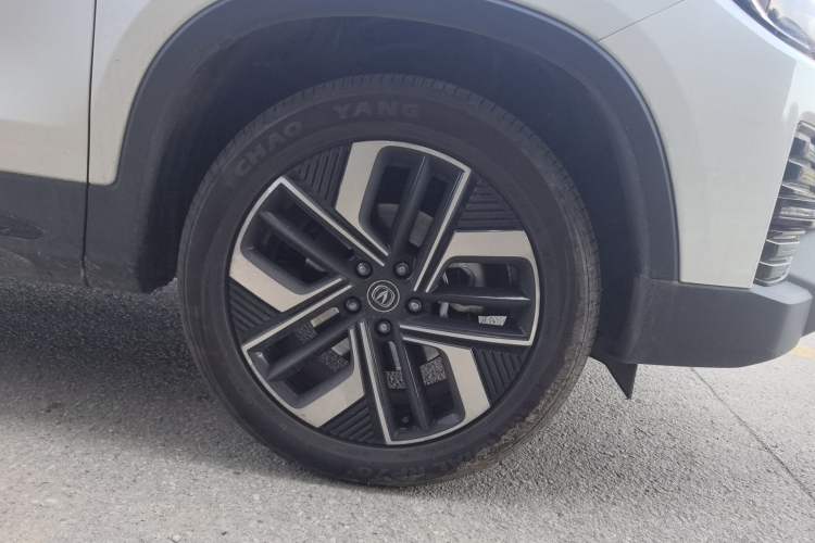 Used CHANGAN CS75 2024 Enjoyment Edition 1.5T DCT Prestige Model Right Front Wheel Hub