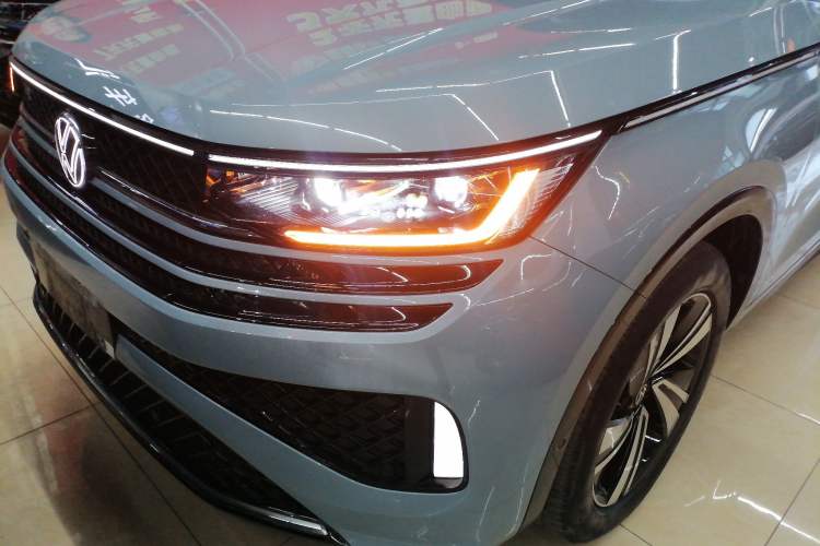 Used Volkswagen Tavendor 2023 380TSI Four-Wheel Drive R-Line Cruise Edition Left Front Headlight