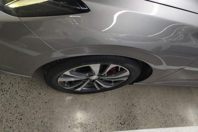 Used CHANGAN Eado 2020 PLUS Blue Whale NE 1.4T GDI DCT Flagship Model Left Front Wheel Hub