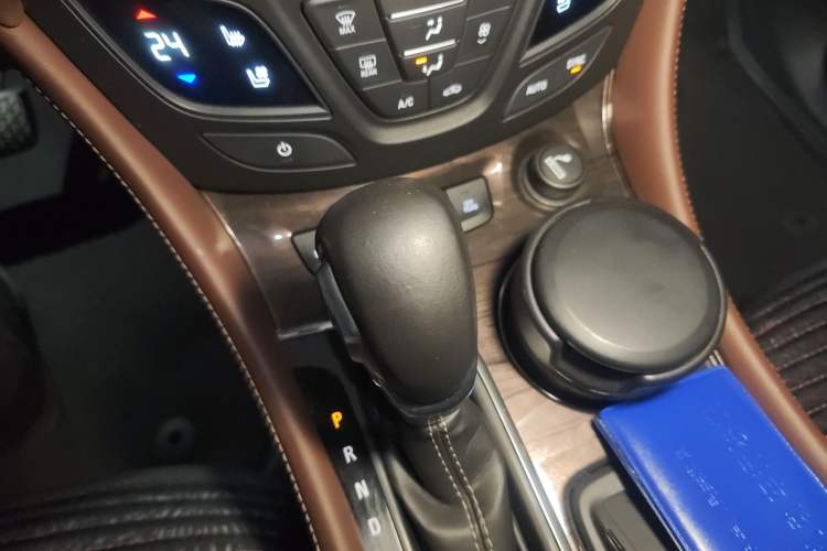 Used Buick Envision 2017 28T All-Wheel-Drive Versatile Sport Flagship Edition
