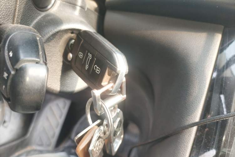 Used Peugeot 3008 2015 1.6THP Automatic Prestige Edition Vehicle Key