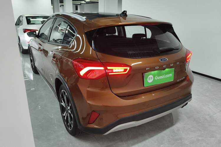 Used Ford Focus Active 2020 EcoBoost 180 Automatic Titanium Edition