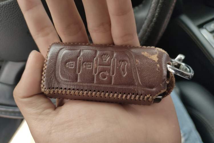 Used GAC Trumpchi GS8 2017 320T Two-Wheel Drive Luxury Smart Connectivity Version (7 Seats) Vehicle Key