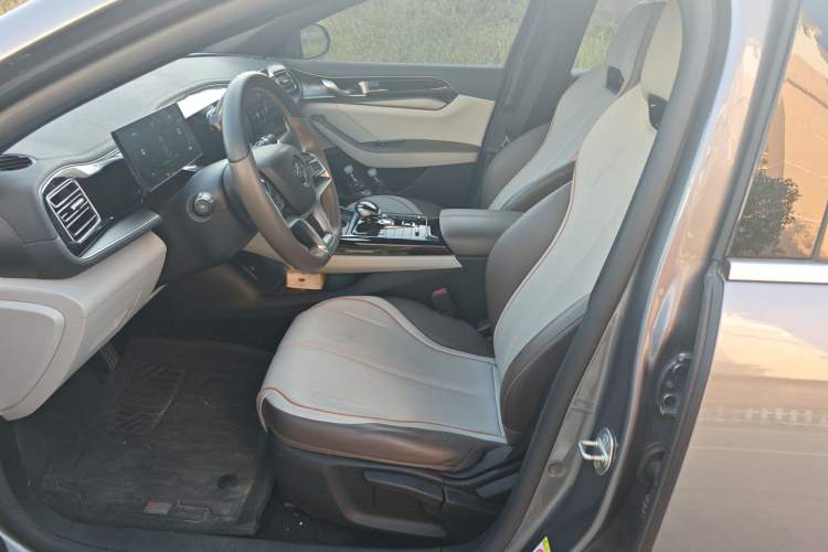 Used BYD Qin PLUS 2024 Honor Edition EV 420KM Leading Model