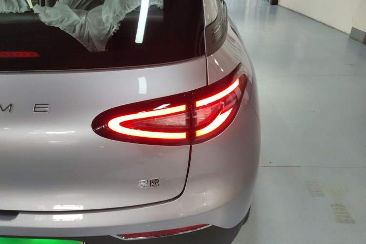 Used Geely Galaxy Geome 2026 Model 310km Youth Edition Right Rear Taillight