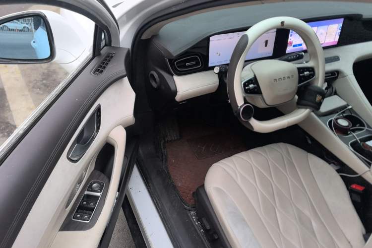 Used Roewe D7 2023 DMH 125km Flagship Edition