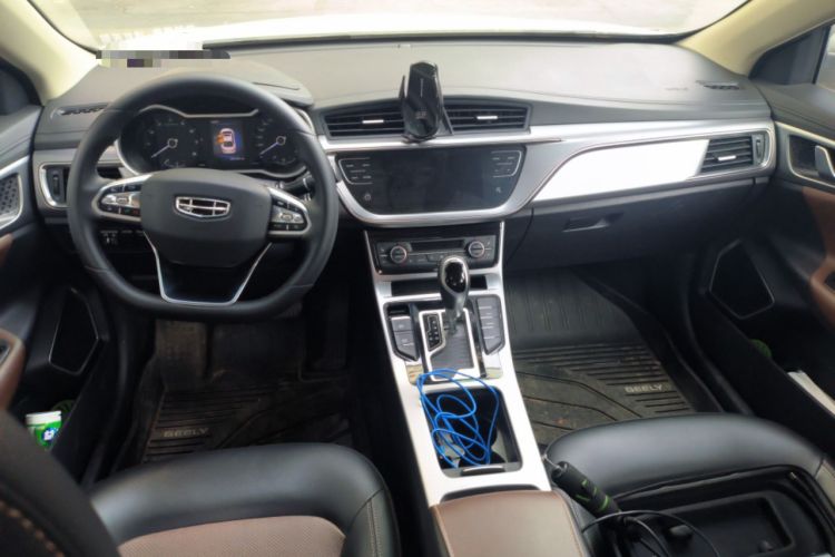 Used Geely Auto Emgrand GL 2019 1.4T CVT Prestige Smart Edition Center Console