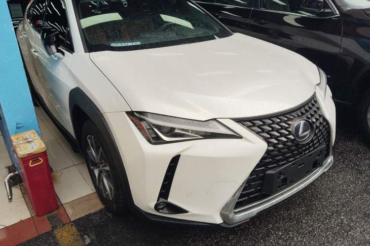 Used Lexus UX New Energy 2020 300e Pure·Enjoy Edition Front Right 45 Deg