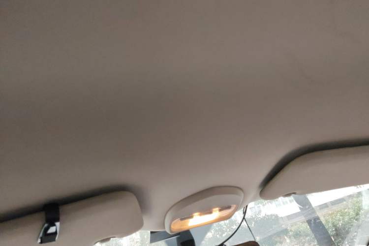 Used Peugeot 408 2013 2.0L Manual Comfort Edition
