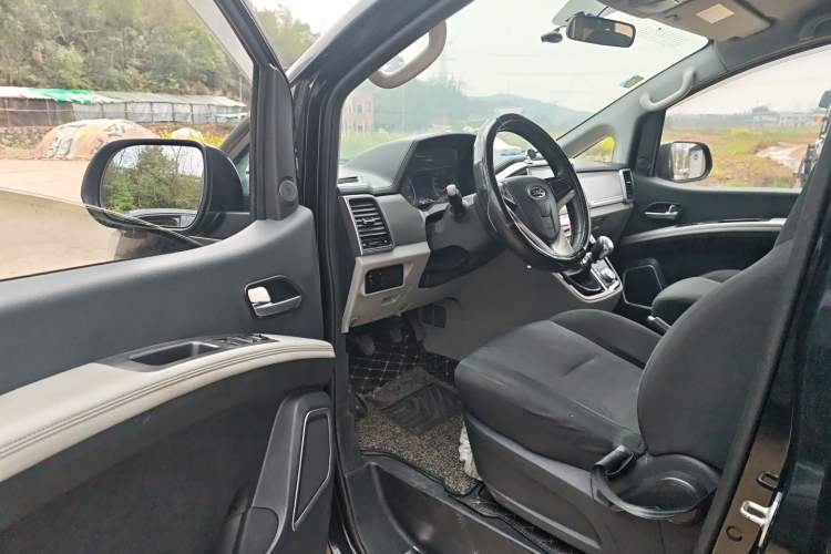 Used JAC Refine M4 2017 1.9T Diesel Manual Comfort Model