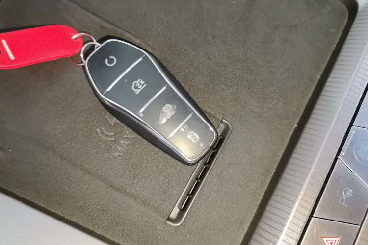 Used BYD Han L 2025 EV Four-Wheel Drive LiDAR Flagship Model Vehicle Key