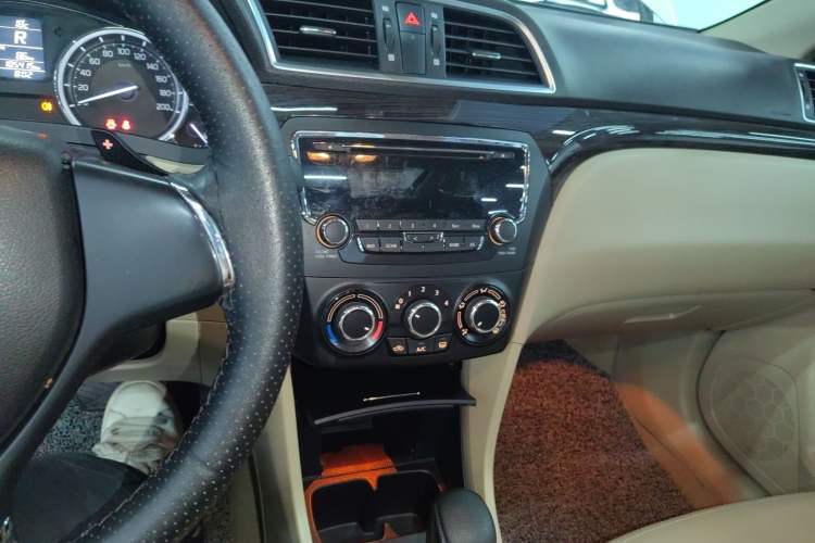 Used Suzuki Alivio 2015 1.6L Automatic Enjoyment Model