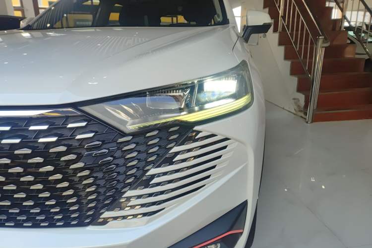 Used Haval H6 2021 3rd Generation 1.5T Automatic Two-Wheel Drive Supreme+ Left Front Headlight