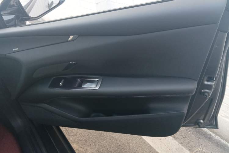 Used Deepal L07 2025 530 Ultra DeepBlue Intelligent Driving AD PRO Pure-Electric Version
