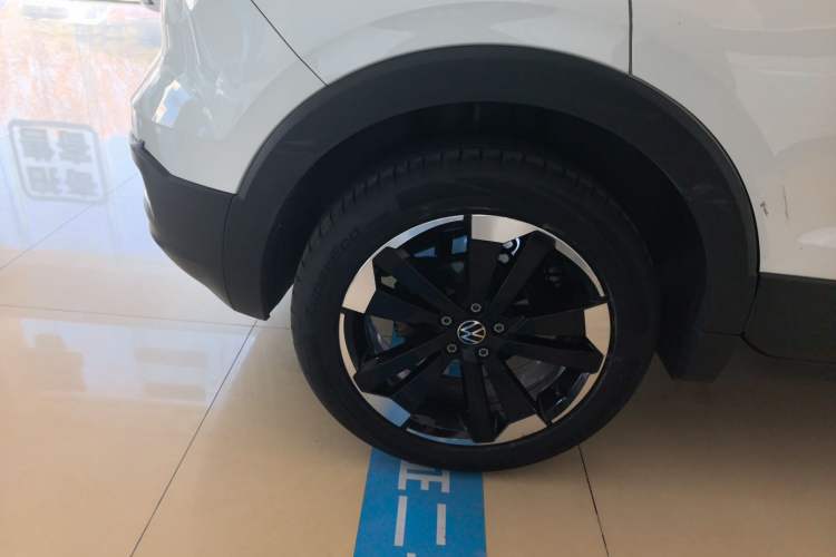 Used Volkswagen Tacqua 2023 200TSI DSG Joy-Connect Edition
