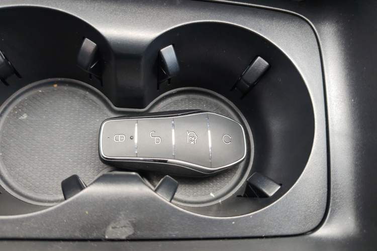 Used BYD Qin PLUS 2024 HONOR Edition DM-i 55KM Leading Model Vehicle Key