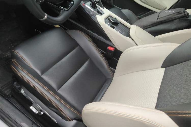 Used Lynk & Co 06 EM-P 2020 PHEV Plus Left Front Seat