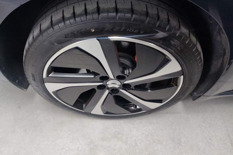 Used Nio ET7 2022 100kWh First Edition Right Rear Wheel Hub
