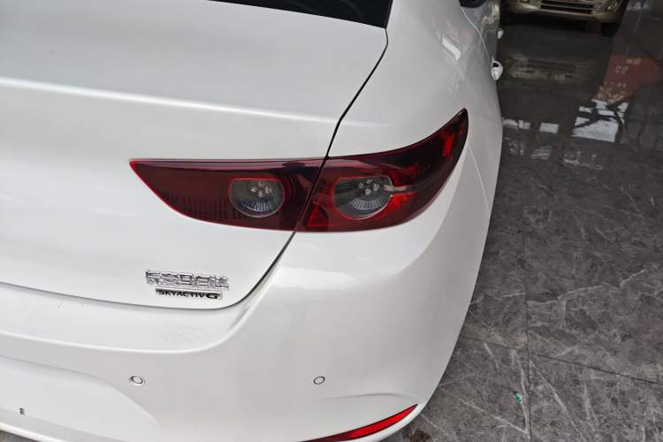 Used Mazda 3 Axela 2021 1.5L Automatic ZhiMei Edition
