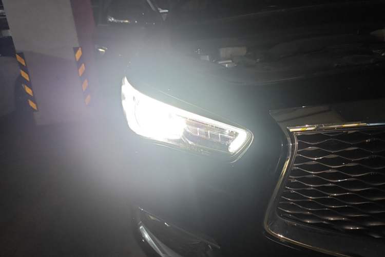 Used Infiniti QX60 2018 2.5 S/C Hybrid Two-Wheel-Drive Champion Family Edition
