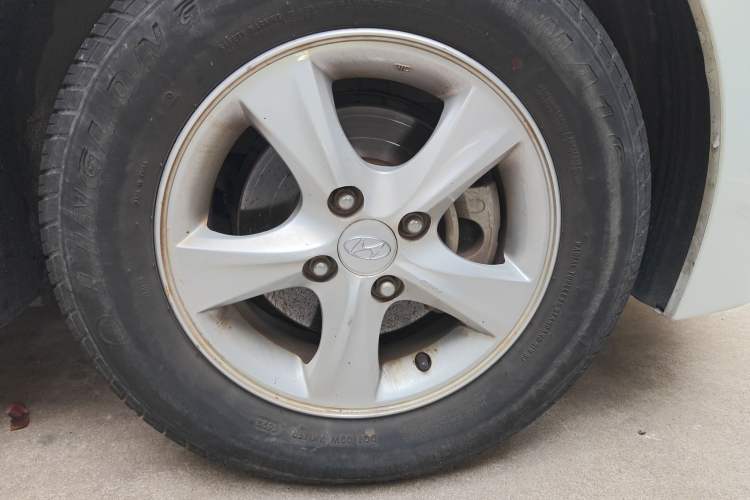 Used Hyundai Verna (older generation) 2016 1.4L Manual Smart GLS Trim
