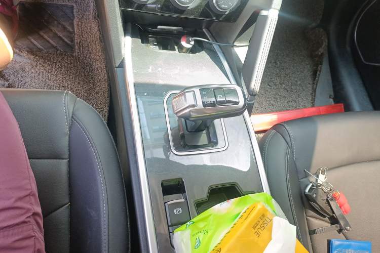 Used Haval H6 2021 Sport Edition 1.5T Automatic Elite Smart Connectivity Model with Hexagonal Grille