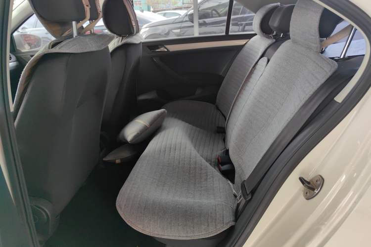 Used Volkswagen Jetta 2015 1.6L Automatic Comfort Model