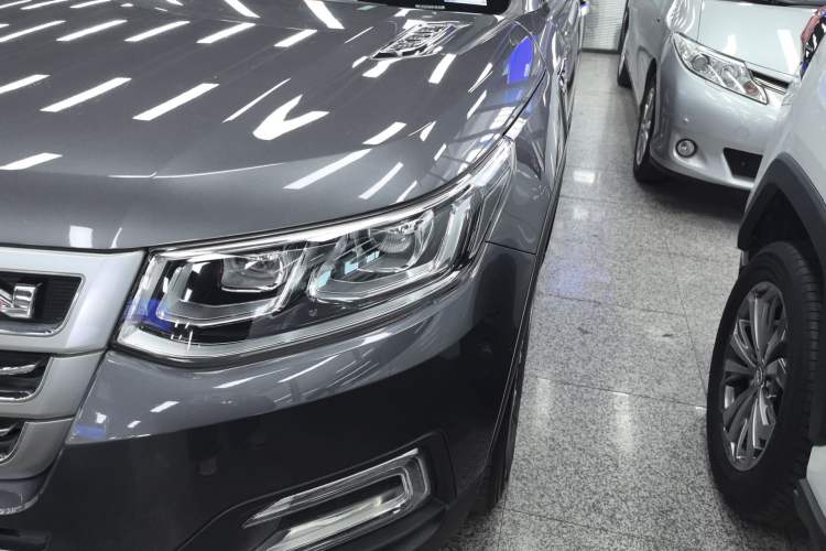 Used CHANGAN CS95 2017 2.0T Two-Wheel Drive Zhiyuan Edition Left Front Headlight