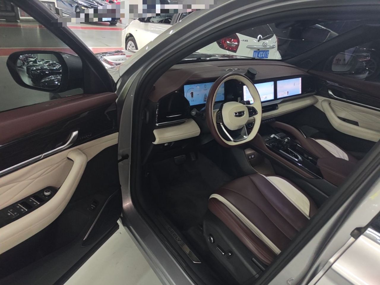 Geely Auto Monjaro L 2021 2.0TD DCT EVO Two-Wheel Drive Prestige Version — снимка 18