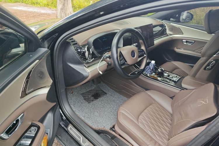 Used BYD Han 2024 EV Glory Edition 605KM Front-Wheel-Drive Premium Model
