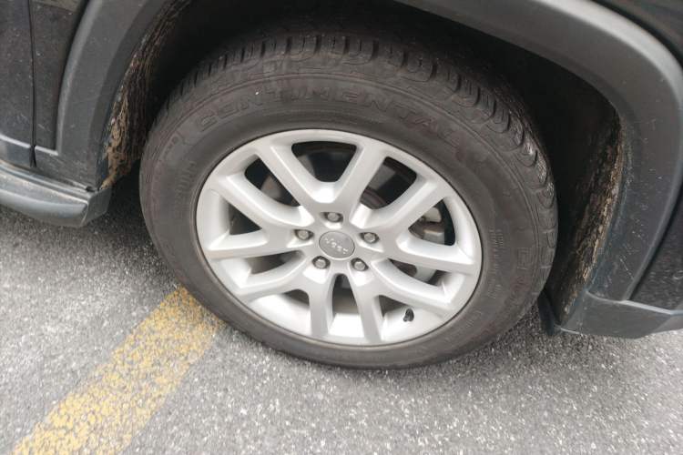 Used Jeep Commander 2018 2.0T Two-Wheel Drive Enjoyment Version China VI Emission Standard